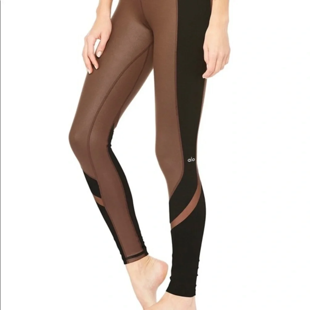 NWT alo yoga elevate leggings high waist